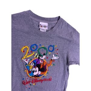 Y2K Disney Embroidered T Shirt Mickey Goofy Donald Duck Unisex Small